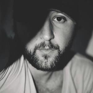 Meet your Posher, Derrick